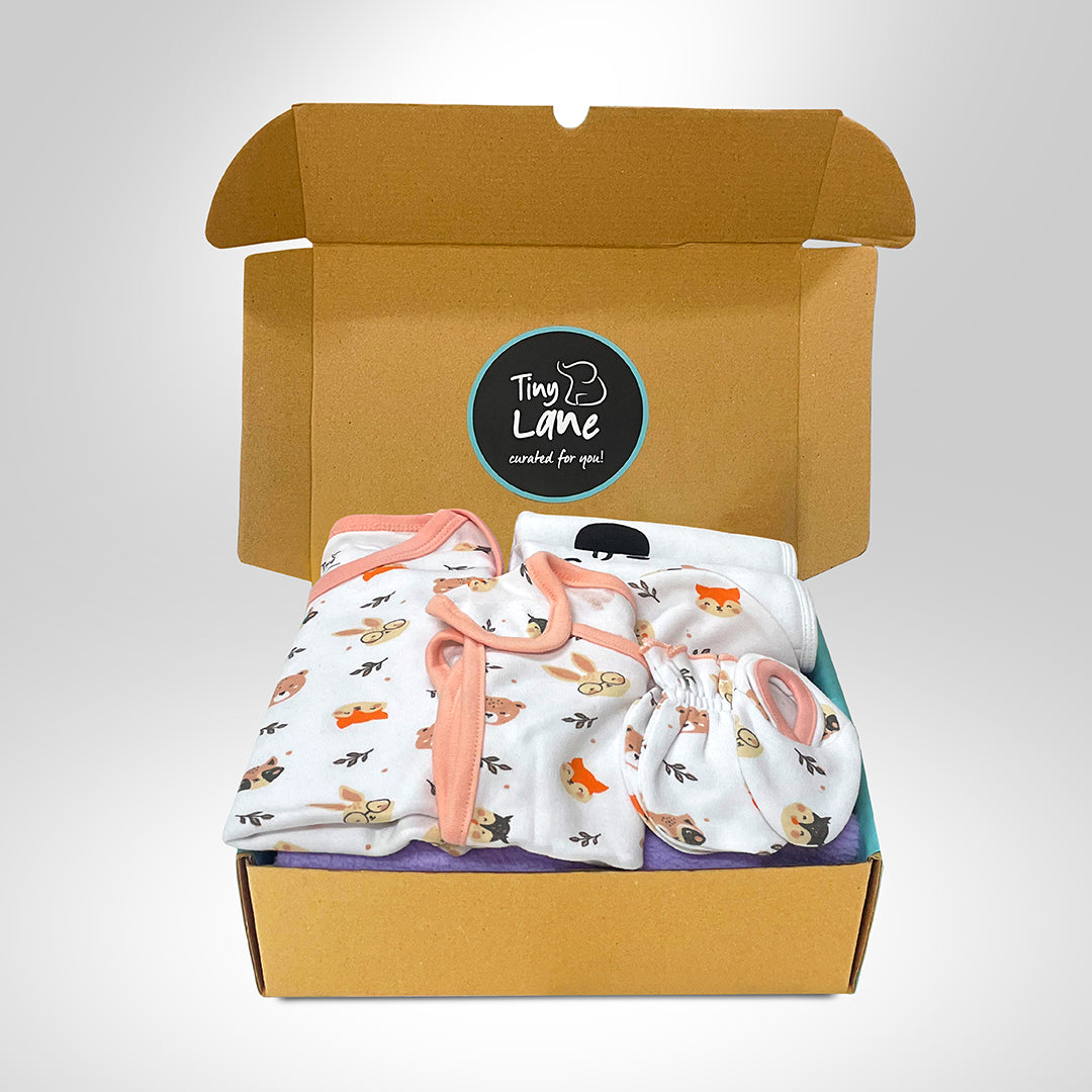 Neonatal Essentials - (set of 7) variant 2: Onesie - 1 Animal face + 2 Nappy +1 Animal CBM +1 animal bib+ Purple Dry ma